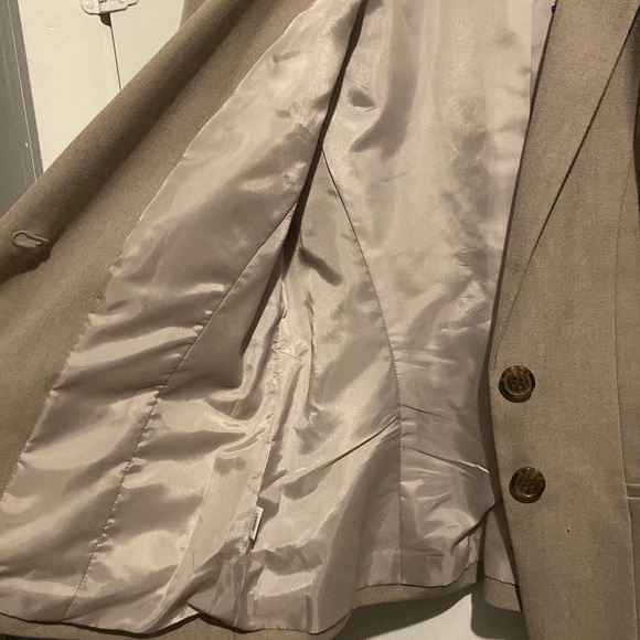 Anne Taylor Petite Blazer - Picture 2 of 3